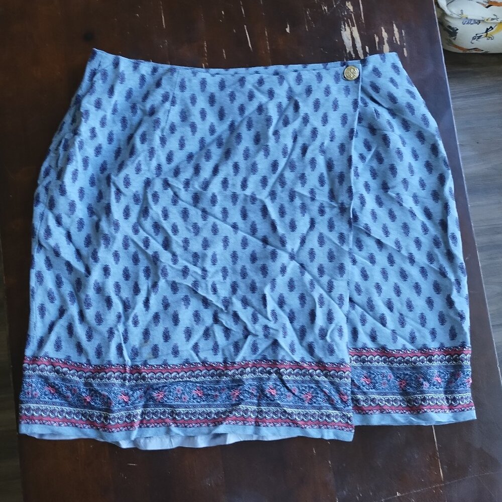 Charter Club wrap skirt with buttons, size 16